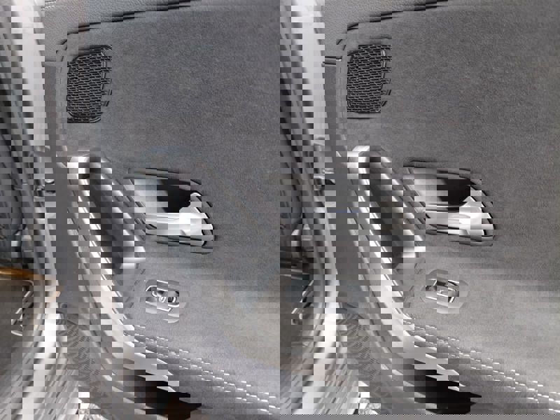 Image Mercedes-Benz CLASSE A A 250 e  Berline Compacte AMG Line 